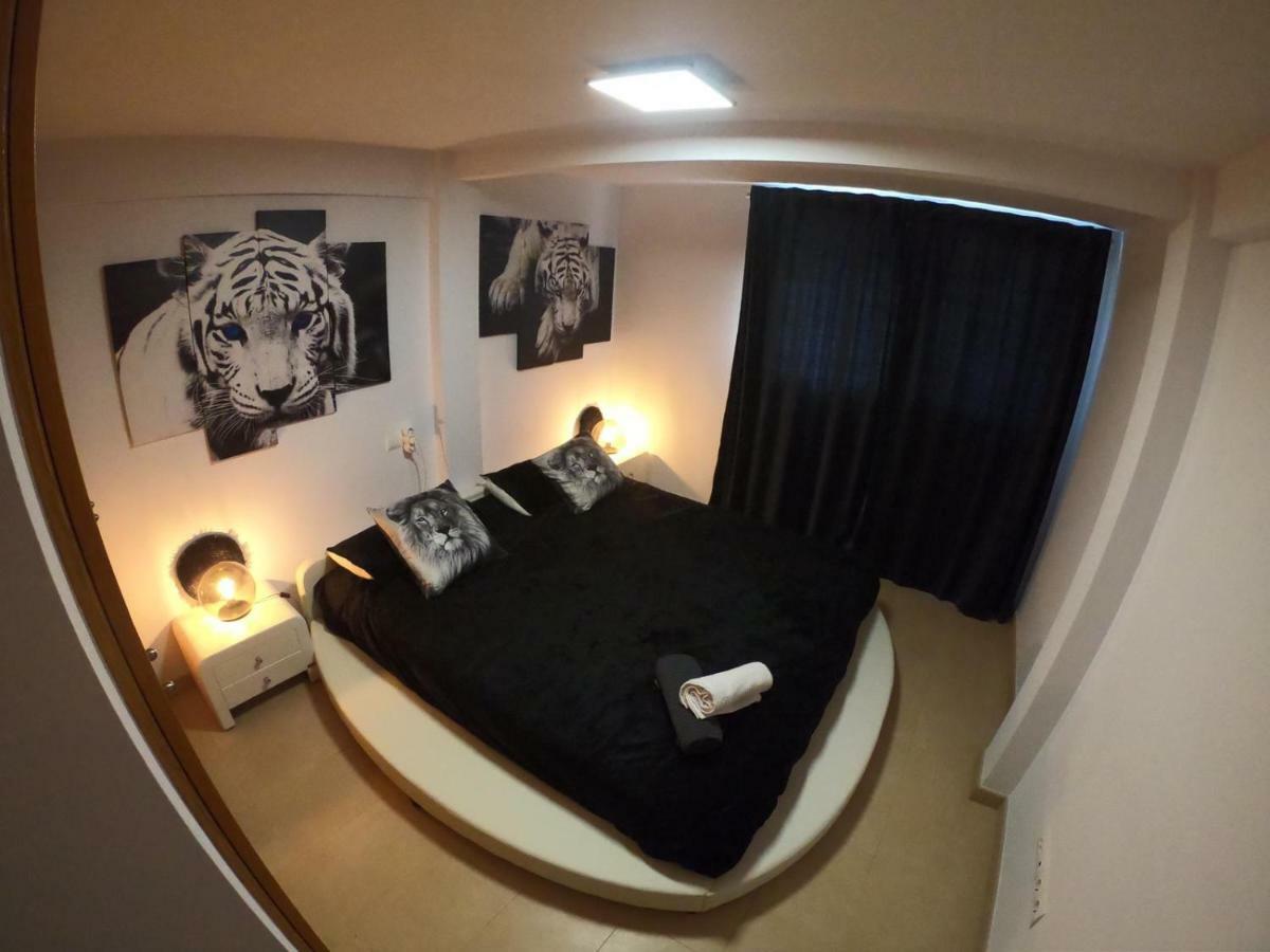 Apartamento A Primera Linea De Mar En Platja D'Aro Esterno foto