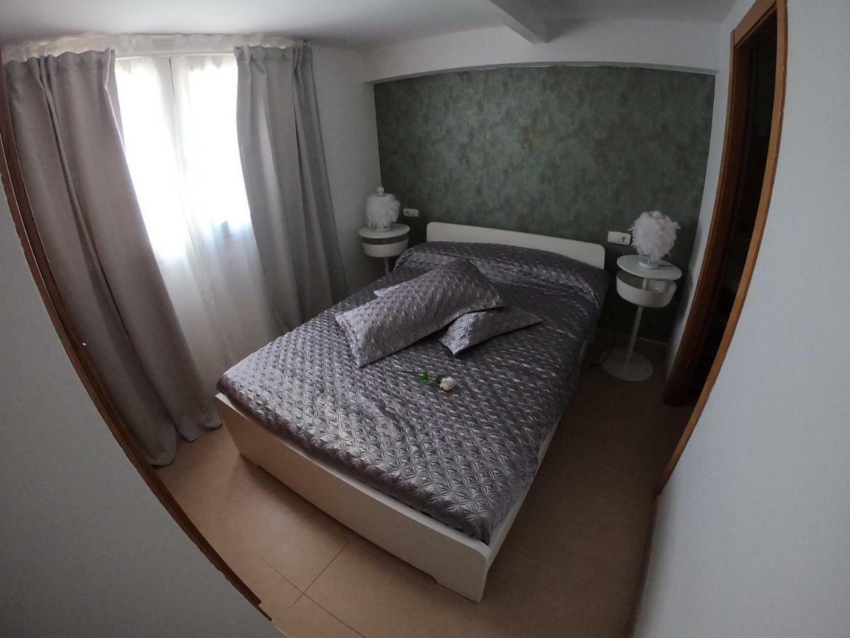 Apartamento A Primera Linea De Mar En Platja D'Aro Esterno foto