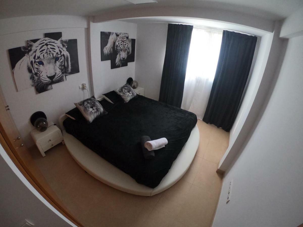 Apartamento A Primera Linea De Mar En Platja D'Aro Esterno foto