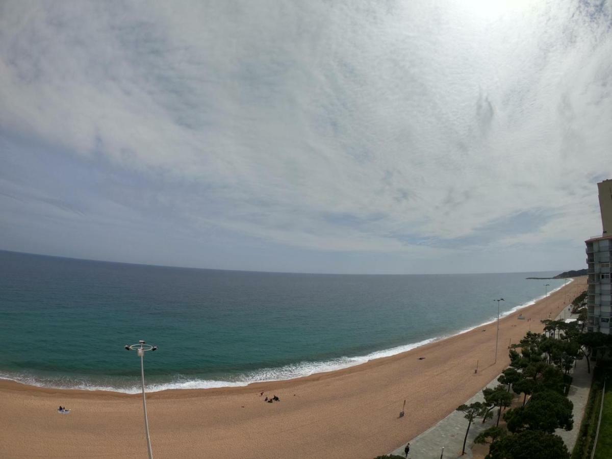 Apartamento A Primera Linea De Mar En Platja D'Aro Esterno foto
