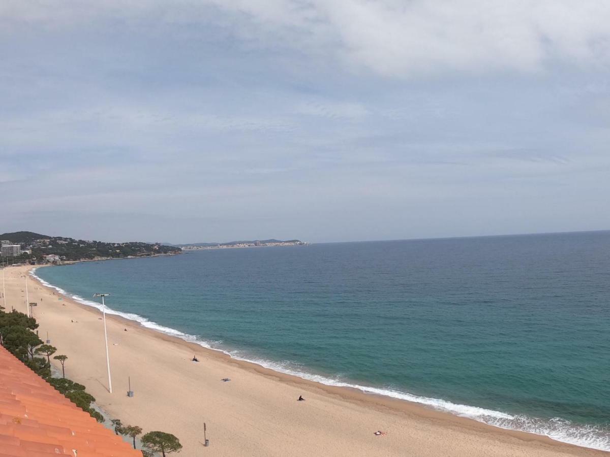 Apartamento A Primera Linea De Mar En Platja D'Aro Esterno foto